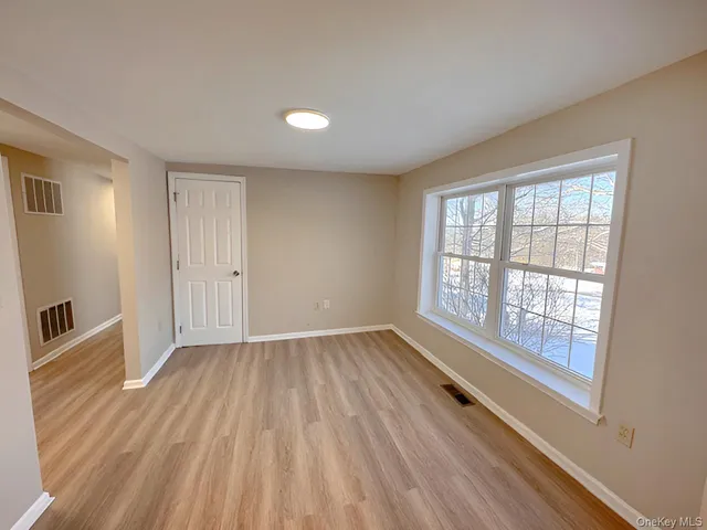 $394,900 | 3 Glade Road, Poughkeepsie, NY 12601