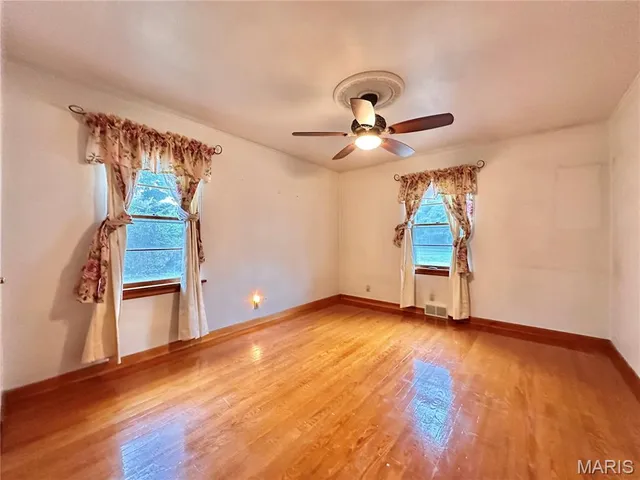 $130,000 | 2 Bluff Drive, Belleville, IL 62223