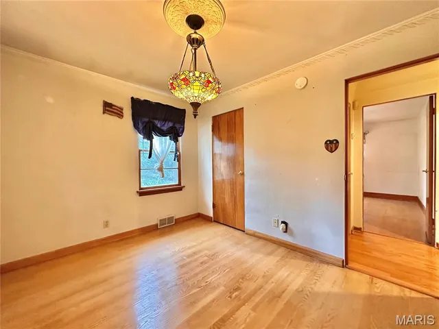 $130,000 | 2 Bluff Drive, Belleville, IL 62223