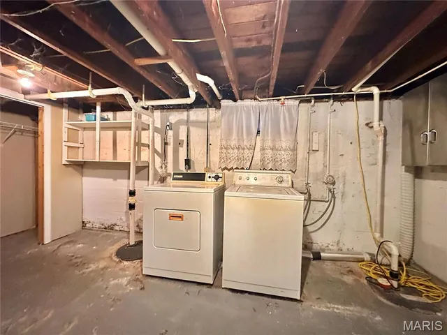 $130,000 | 2 Bluff Drive, Belleville, IL 62223