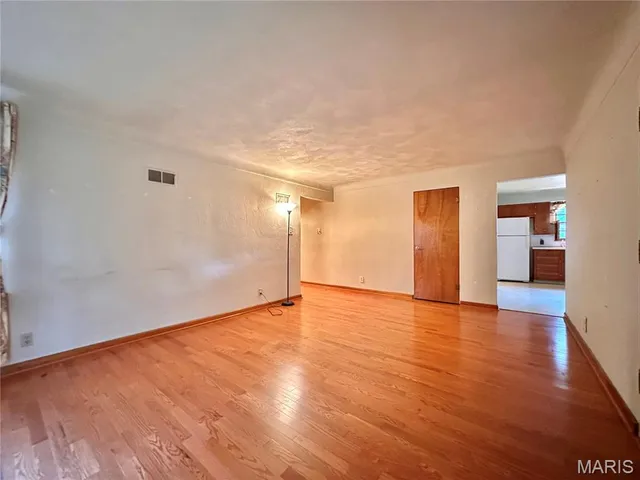 $130,000 | 2 Bluff Drive, Belleville, IL 62223