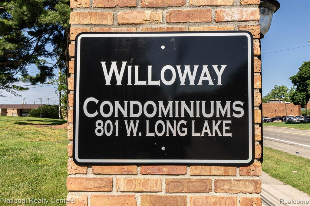 801 West Long Lake Road, Unit G1 Bloomfield Hills, MI 48302 - Photo 23 of 28