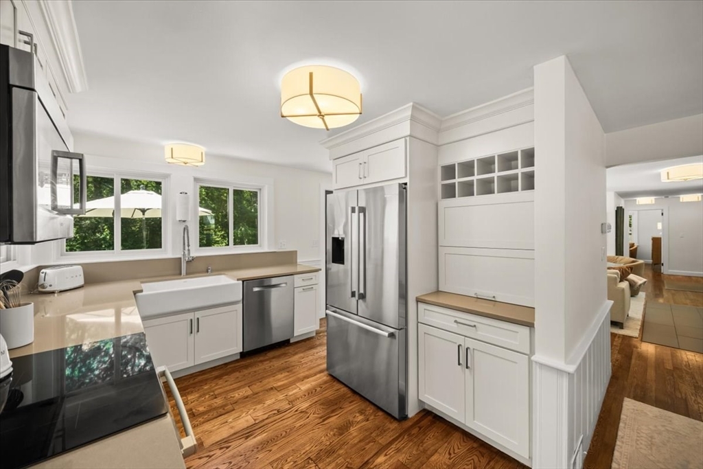 822 First Parish Road Scituate, MA 02066 - Photo 27 of 32