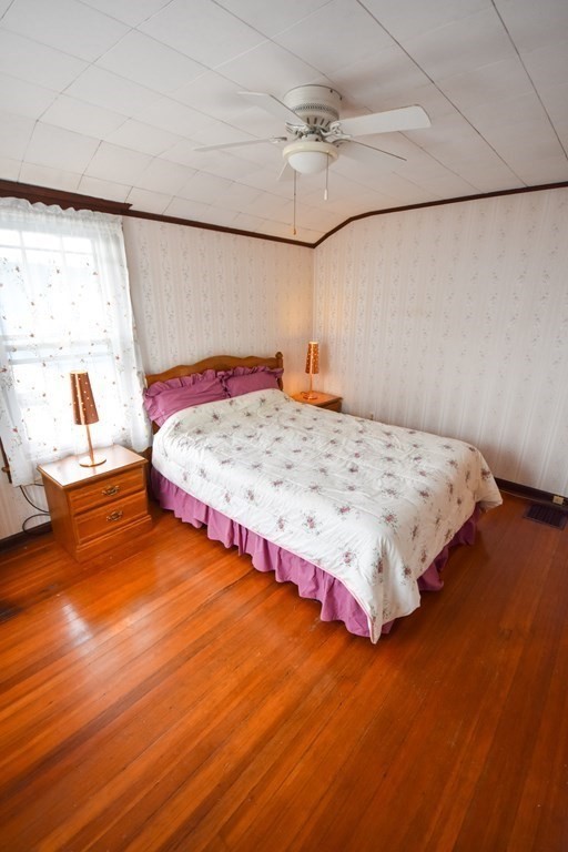 115 Edendale Street Springfield, MA 01104 - Photo 26 of 31