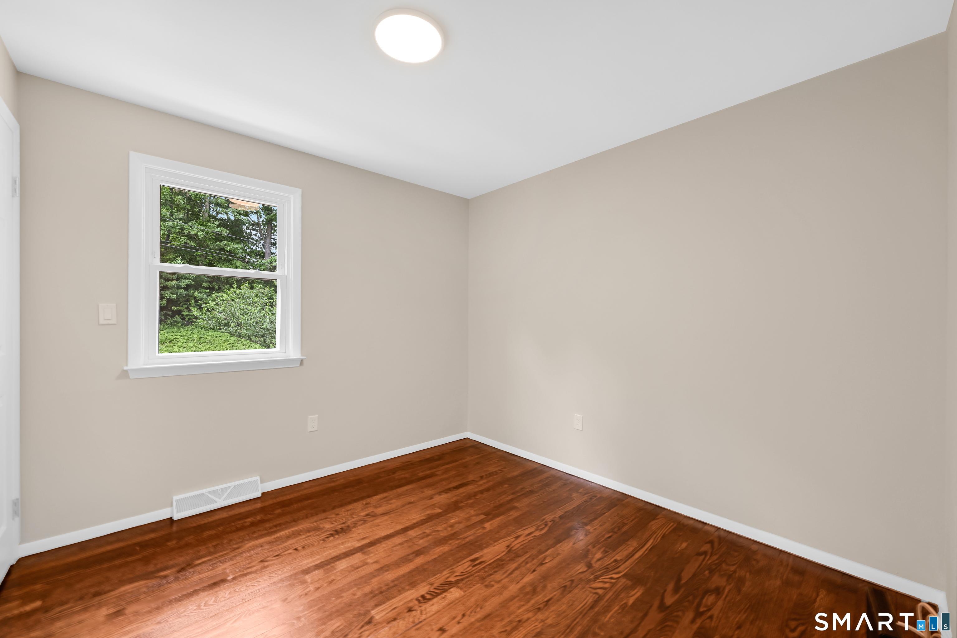 130 Back Rimmon Road Beacon Falls, CT 06403 - Photo 14 of 40