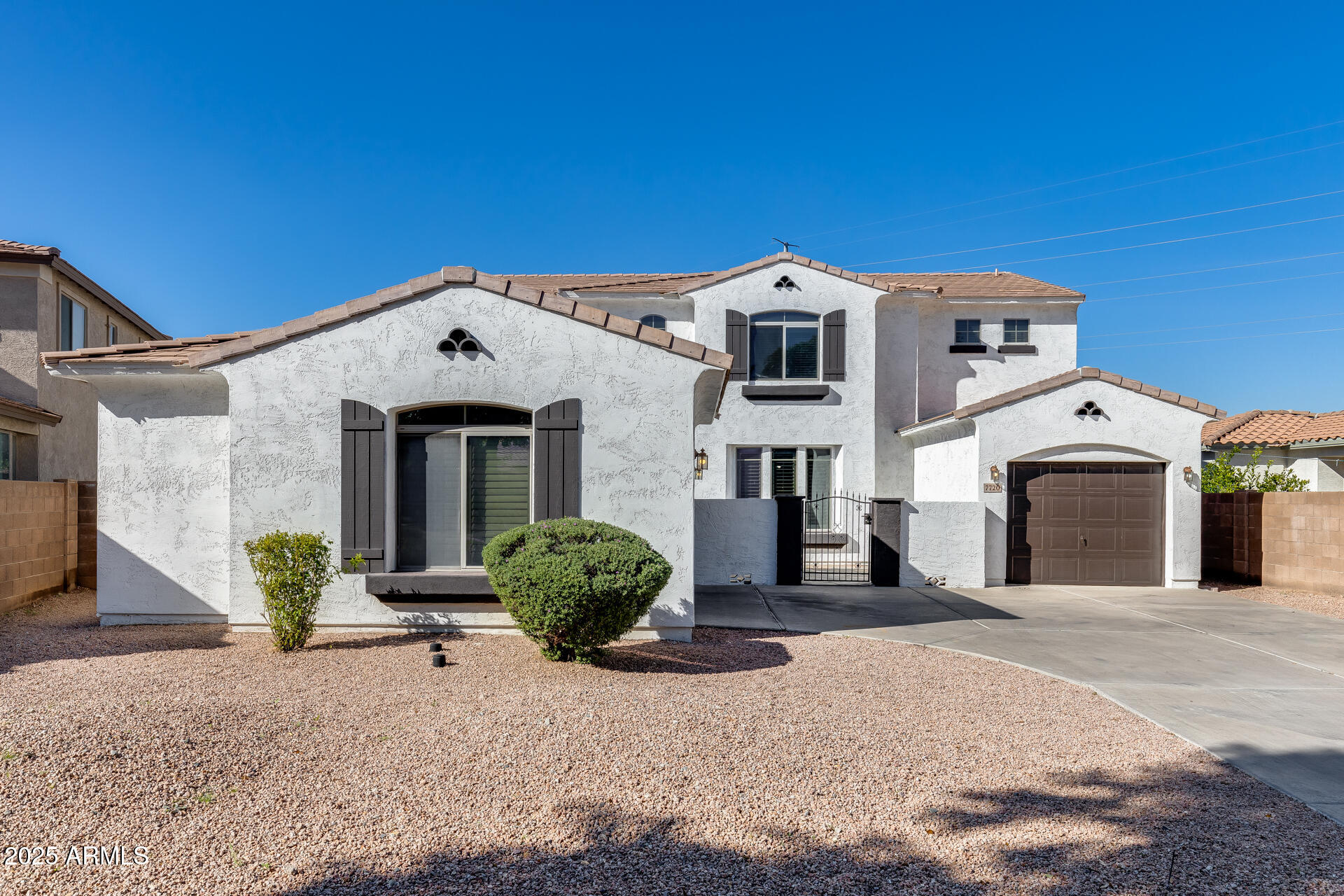 7720 South 22nd Lane Phoenix, AZ 85041 - Photo 2 of 82