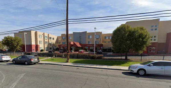 $772 | 500 R Street, Bakersfield, CA 93304