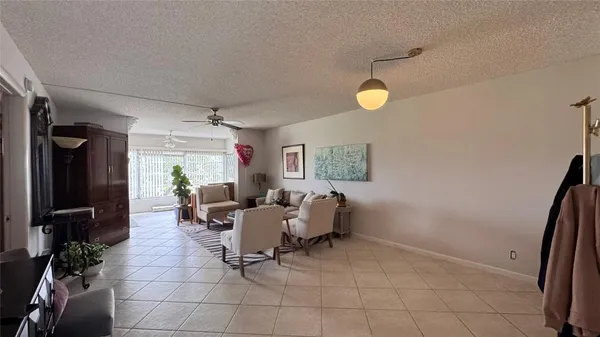 $1,650 | 7610 Northwest 18th Street, Unit 405, Margate, FL 33063
