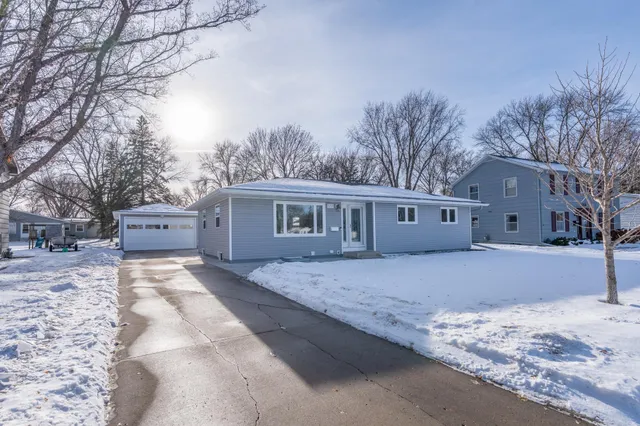 $284,900 | 1211 13th Avenue Southwest, Willmar, MN 56201