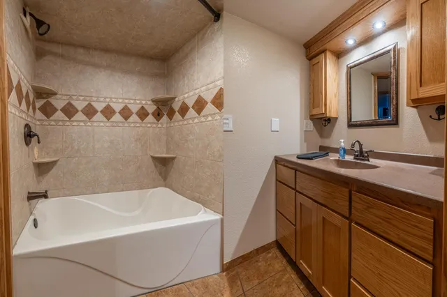 $284,900 | 1211 13th Avenue Southwest, Willmar, MN 56201