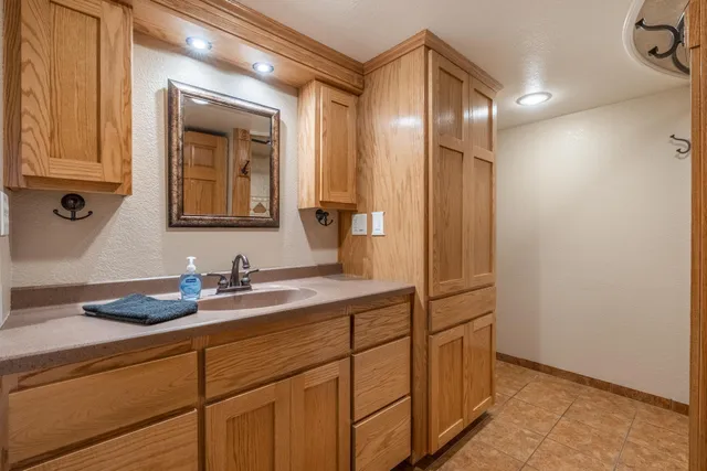 $284,900 | 1211 13th Avenue Southwest, Willmar, MN 56201