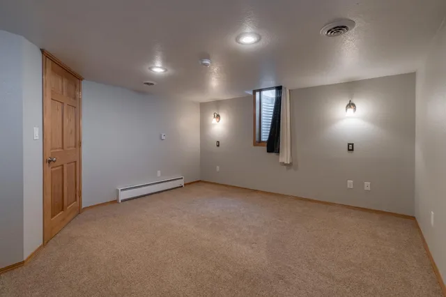 $284,900 | 1211 13th Avenue Southwest, Willmar, MN 56201