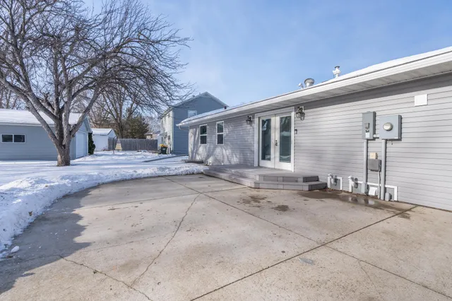 $284,900 | 1211 13th Avenue Southwest, Willmar, MN 56201
