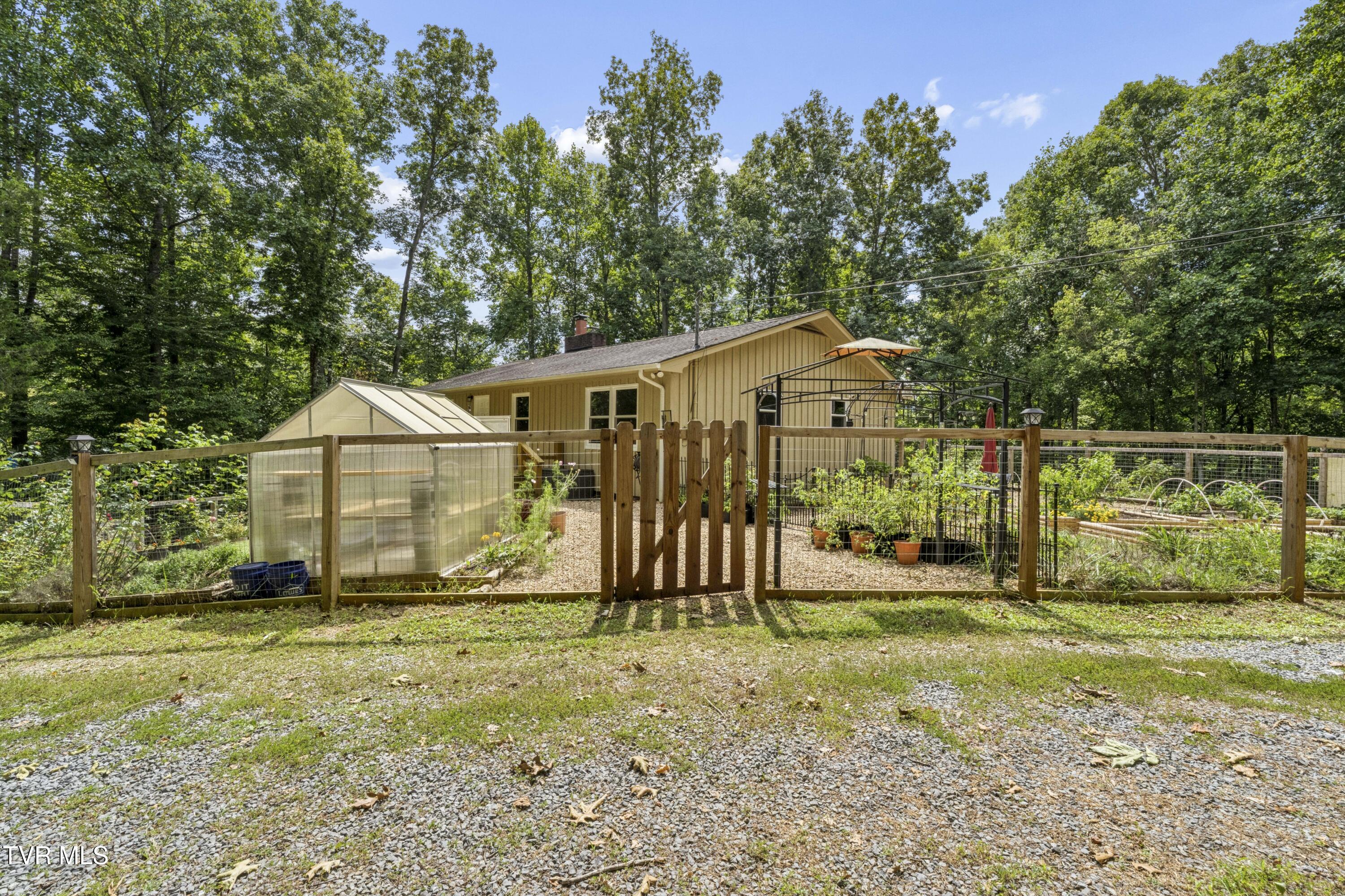 512 Dalewood Road Johnson City, TN 37601 - Photo 45 of 71 Dalewood-39