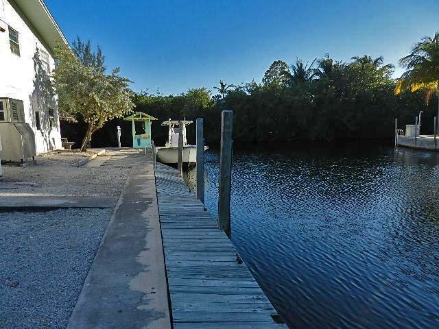 28568 Peg Leg Road Summerland Key, FL 33042 - Photo 14 of 16 1 side dock