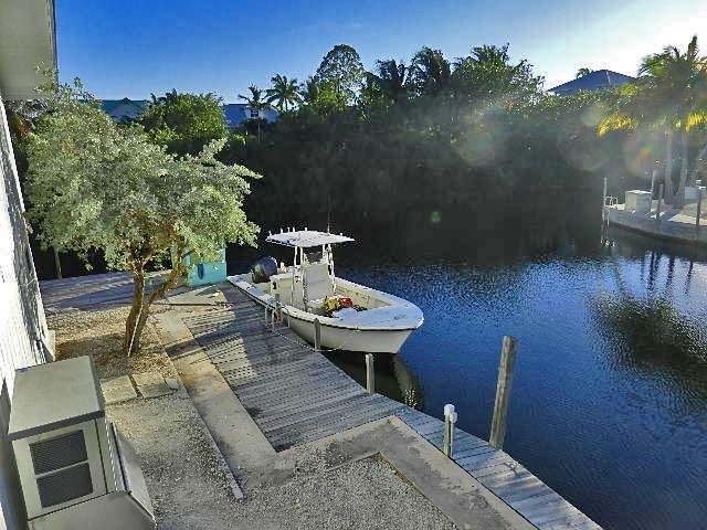 28568 Peg Leg Road Summerland Key, FL 33042 - Photo 2 of 16 1 Dock Basin