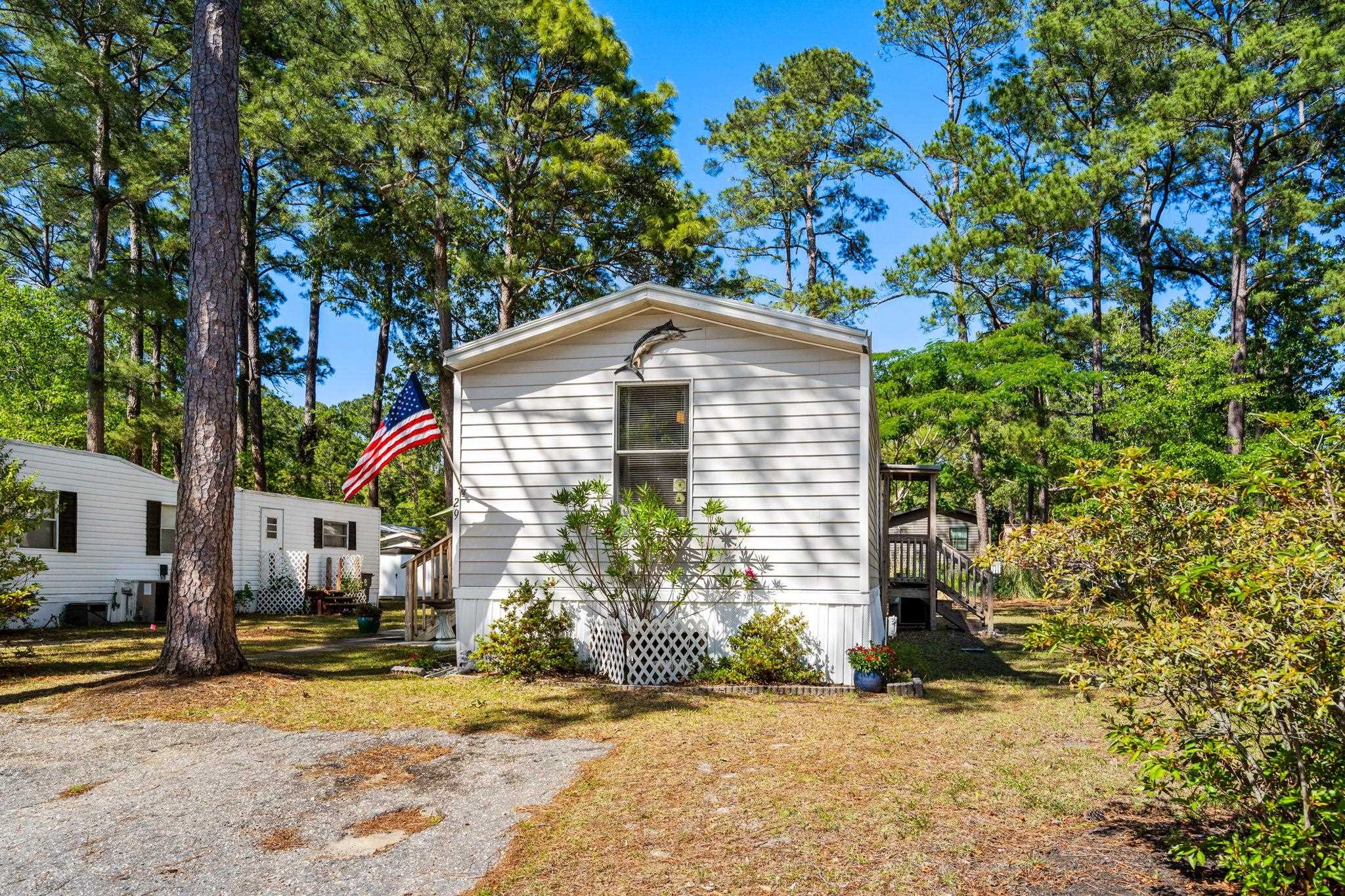 29 Seaway Lane Murrells Inlet, SC 29576 - Photo 2 of 39