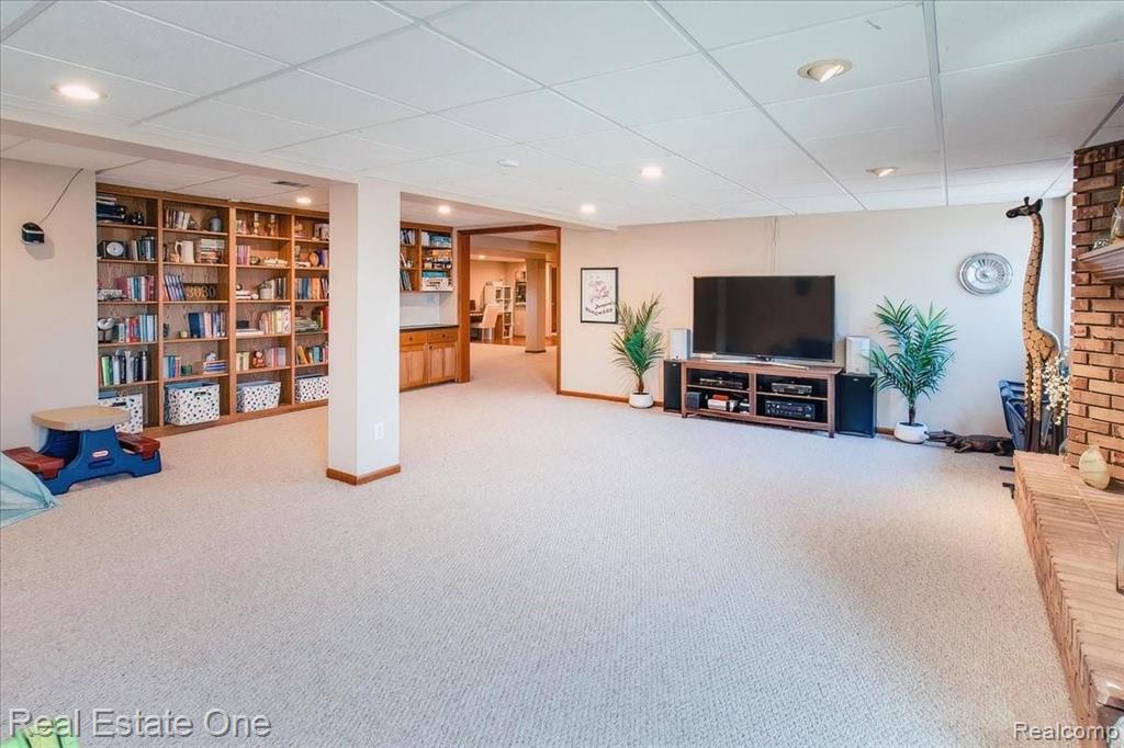 451 Lake Forest Road Rochester Hills, MI 48309 - Photo 61 of 97