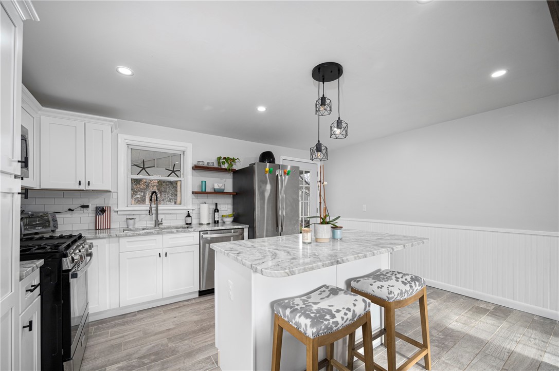 12 Sheryl Circle Warwick, RI 02818 - Photo 8 of 29