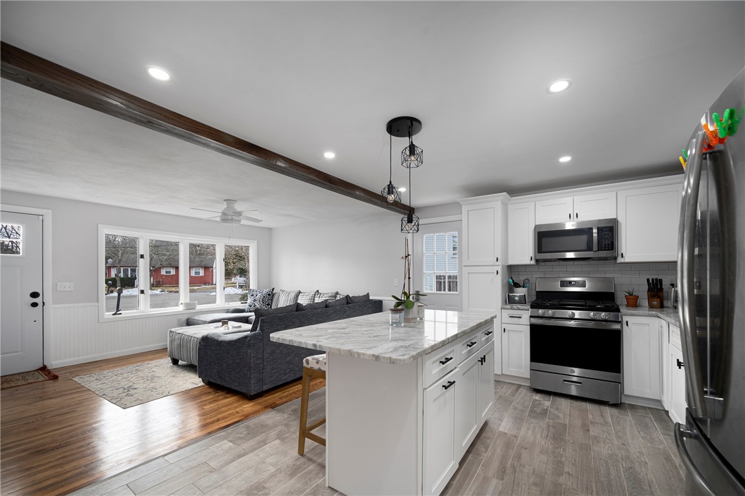 12 Sheryl Circle Warwick, RI 02818 - Photo 9 of 29