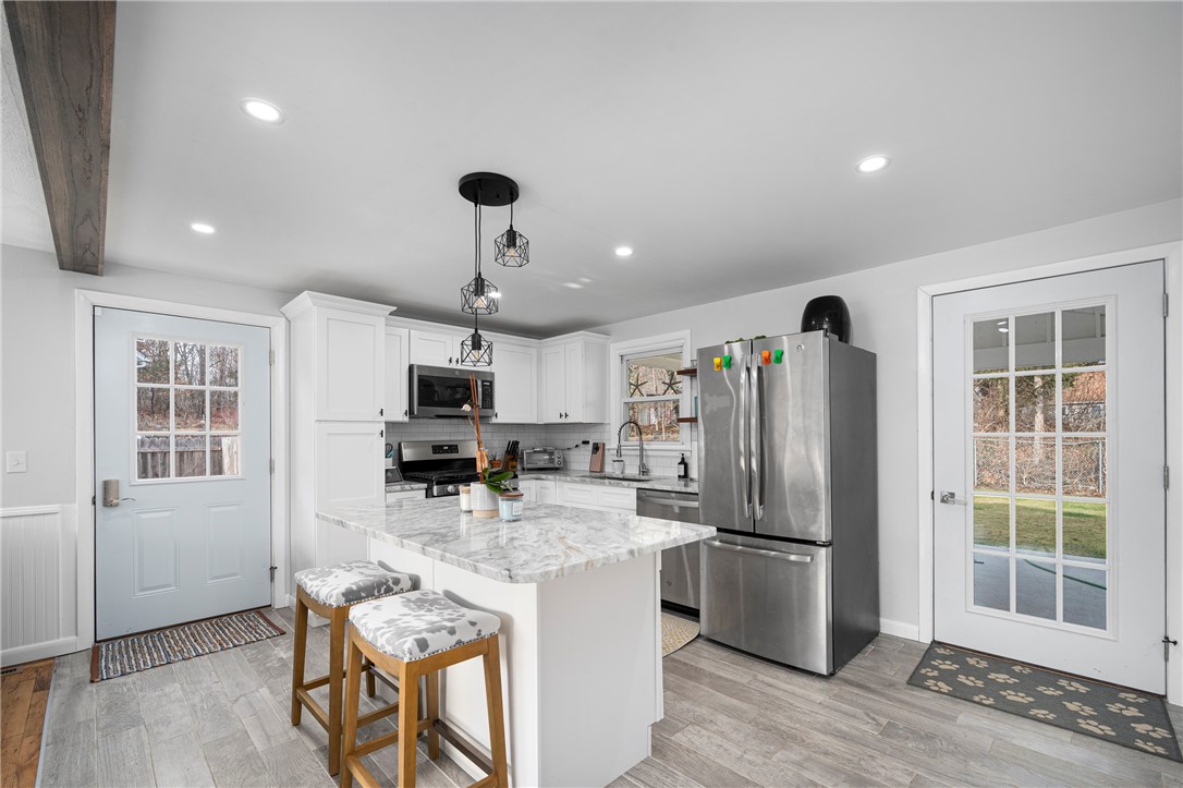 12 Sheryl Circle Warwick, RI 02818 - Photo 10 of 29