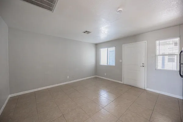 $895 | 349 North 11th Street, Unit 210, Phoenix, AZ 85006