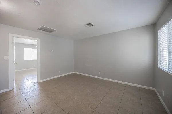 $895 | 349 North 11th Street, Unit 210, Phoenix, AZ 85006