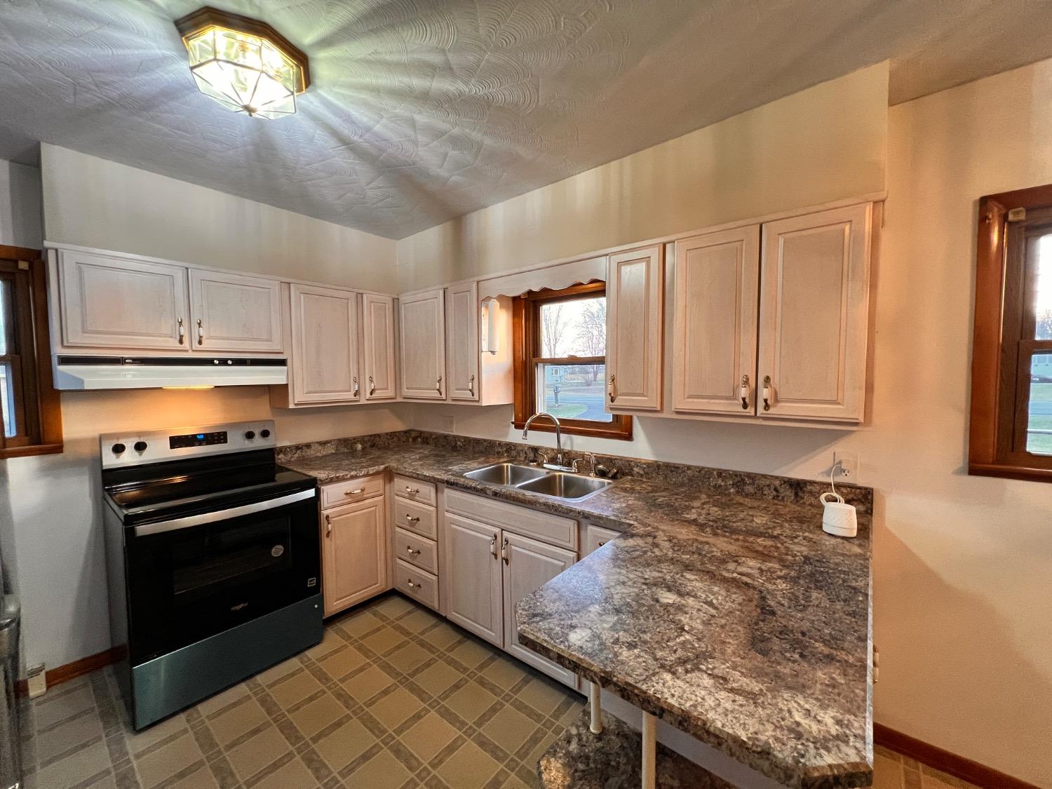 926 Highway 129 Versailles, IN 47042 - Photo 7 of 36