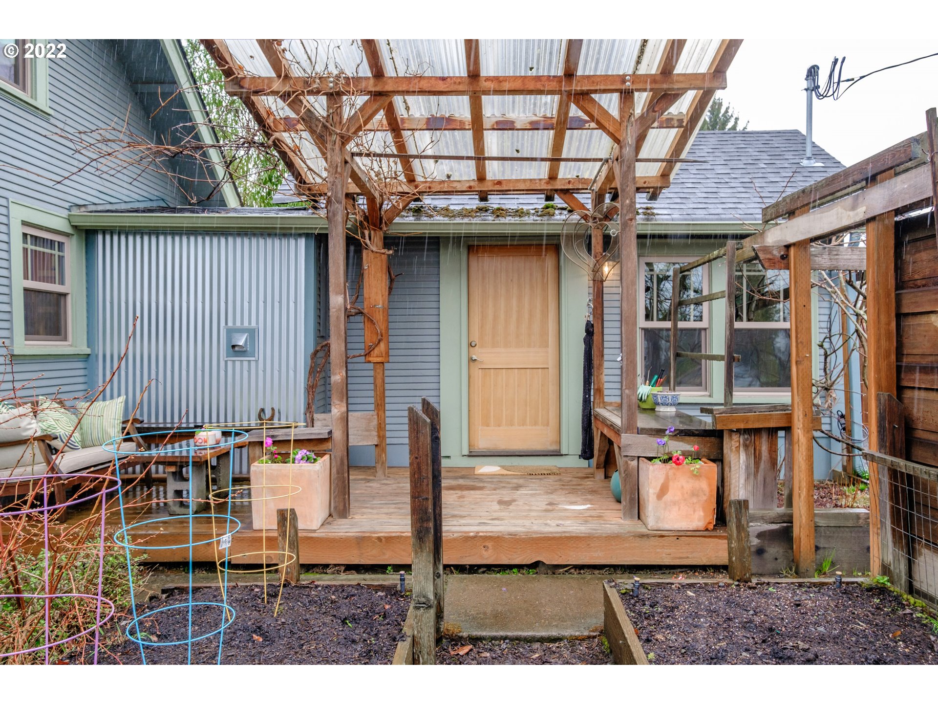 240 West F Street Springfield, OR 97477 - Photo 29 of 32 a view of outdoor space