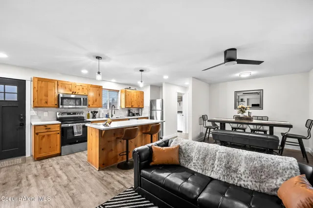 $278,000 | 43143 Riverview Drive, Unit 9, Kingston, ID 83839