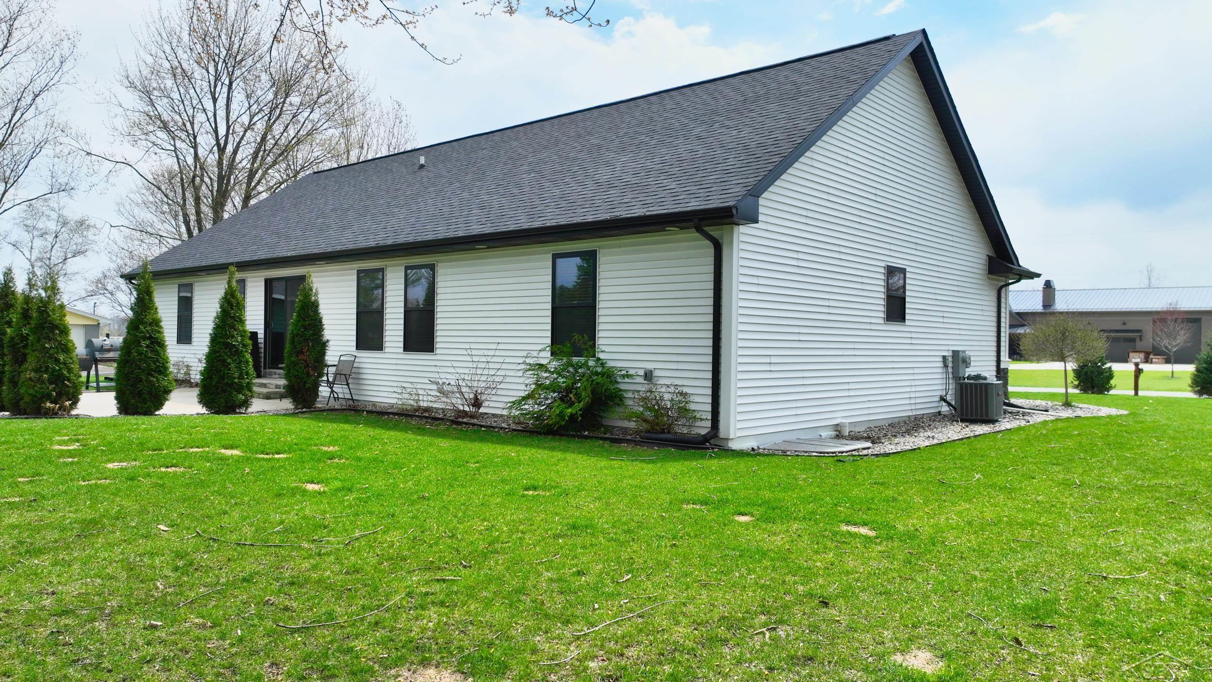 1266 West Freeland Road Bay City, MI 48706 - Photo 6 of 58