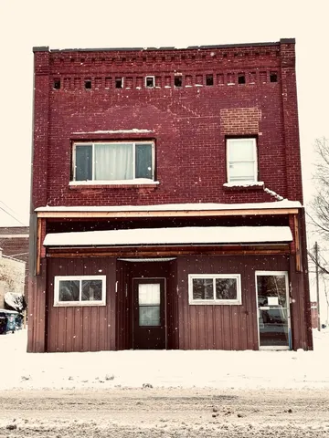 $999 | 213 Main Street East, Ashland, WI 54806