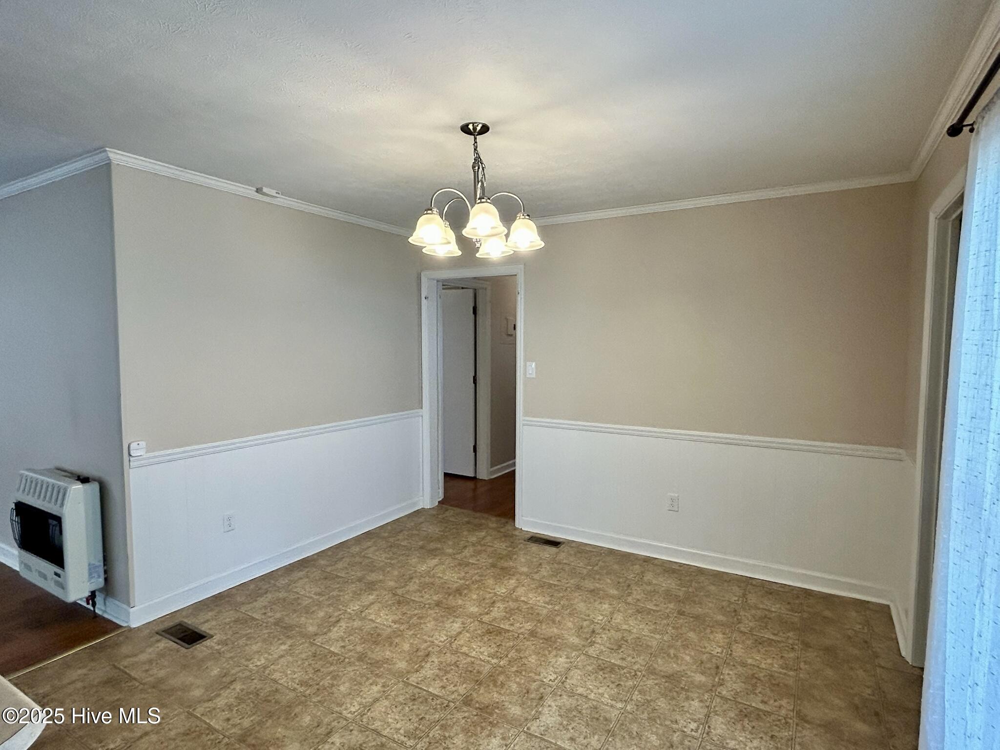 158 County Home Road Rockingham, NC 28379 - Photo 6 of 44 kitchen/dining room