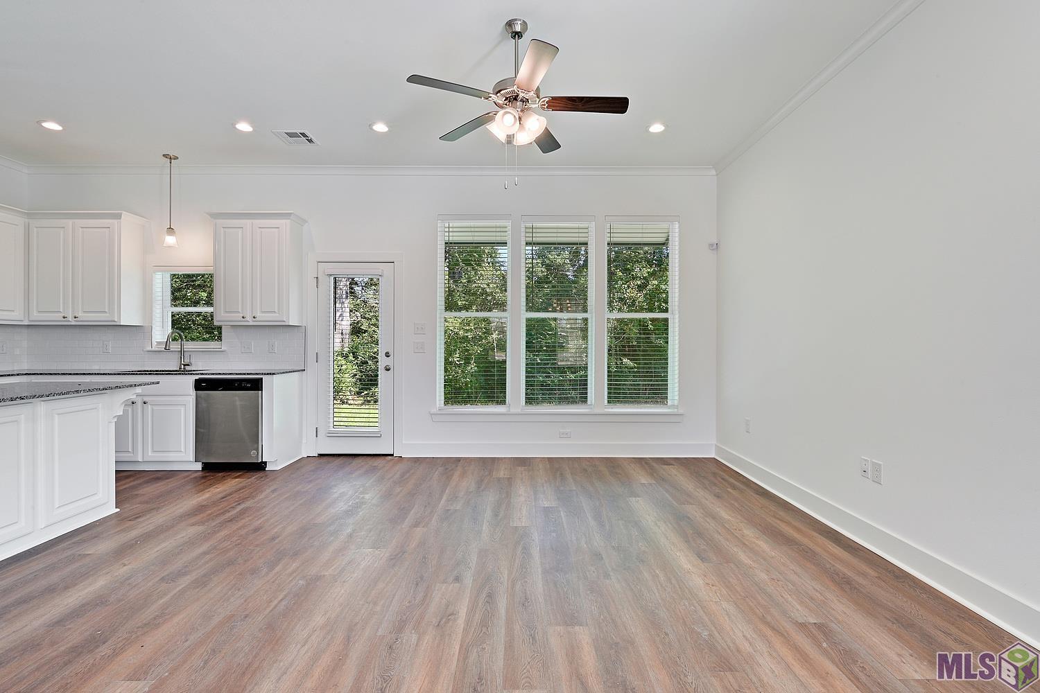 5513 Clearbrook Drive Baton Rouge, LA 70820 - Photo 5 of 17