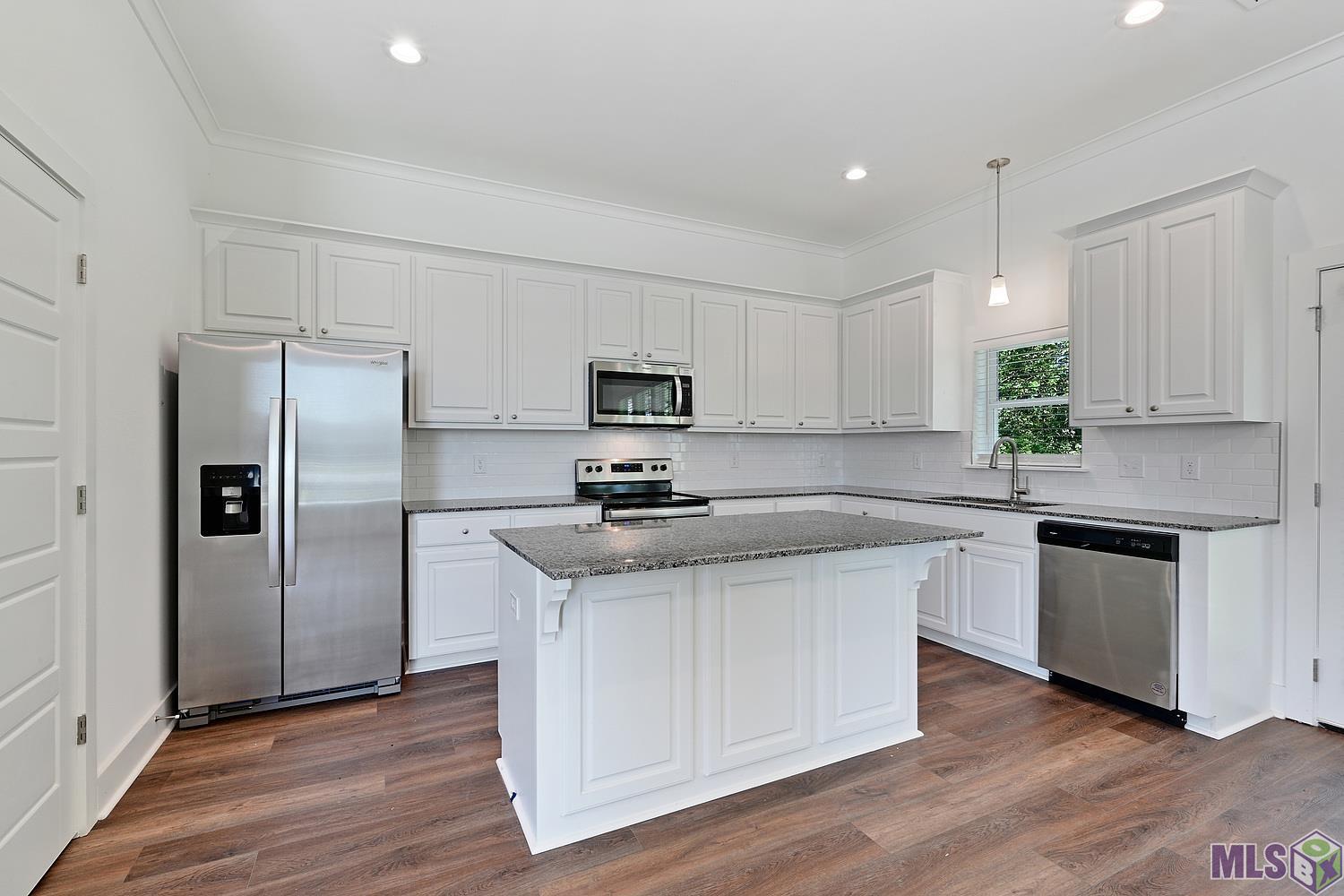 5513 Clearbrook Drive Baton Rouge, LA 70820 - Photo 6 of 17