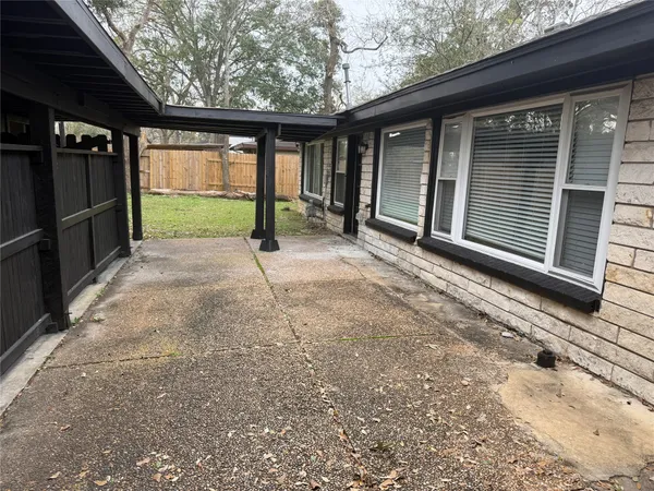 $1,900 | 7070 Brace Street, Houston, TX 77061