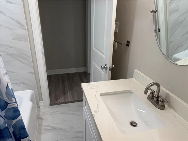 $1,900 | 7070 Brace Street, Houston, TX 77061