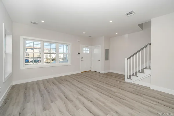 $4,200 | 2812 Ocean Avenue, Seaford, NY 11783