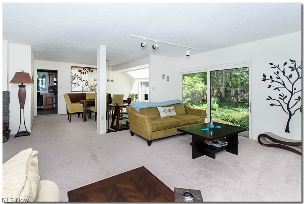 31853 Cedar Road Cleveland, OH 44124 - Photo 6 of 25 Dining and Sitting Rooms