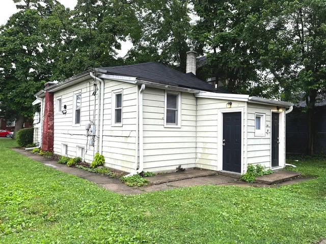 $285,000 | 3807 Wesley Avenue, Berwyn, IL 60402