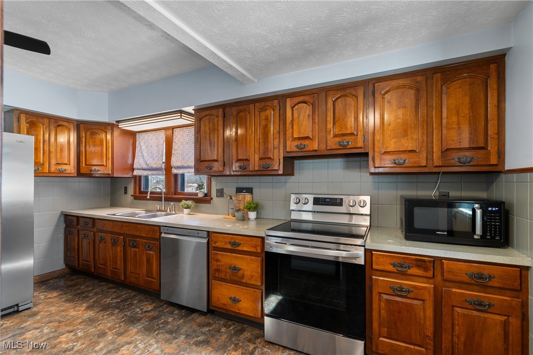 3626 Johnson Road Norton, OH 44203 - Photo 8 of 37 Gallery Image 8