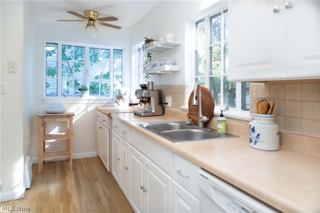 2223 Barrington Road Cleveland, OH 44118 - Photo 8 of 22 Gallery Image 8