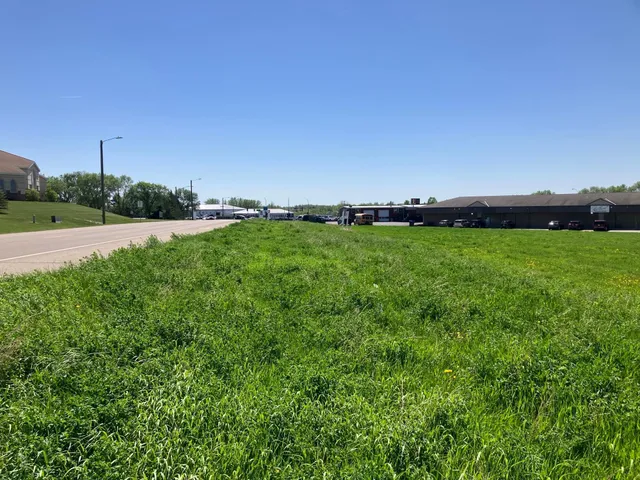 $125,000 | 1241 College Way, Fergus Falls, MN 56537