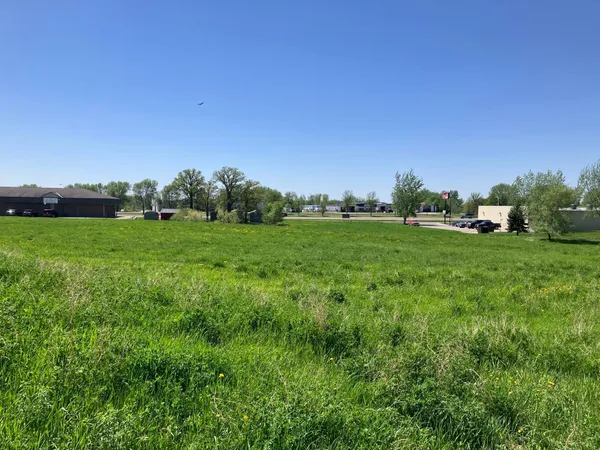 $125,000 | 1241 College Way, Fergus Falls, MN 56537