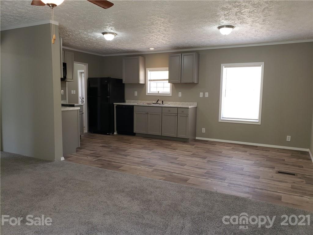 926 Jackson Loop Road Flat Rock, NC 28731 - Photo 12 of 20 Gallery Image 12
