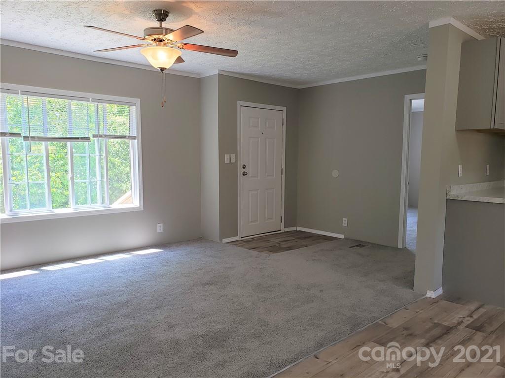 926 Jackson Loop Road Flat Rock, NC 28731 - Photo 13 of 20 Gallery Image 13