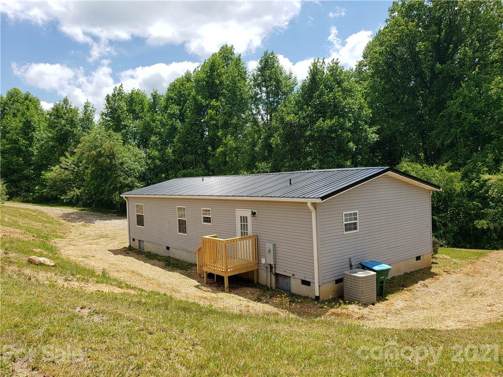 926 Jackson Loop Road Flat Rock, NC 28731 - Photo 17 of 20 Gallery Image 17