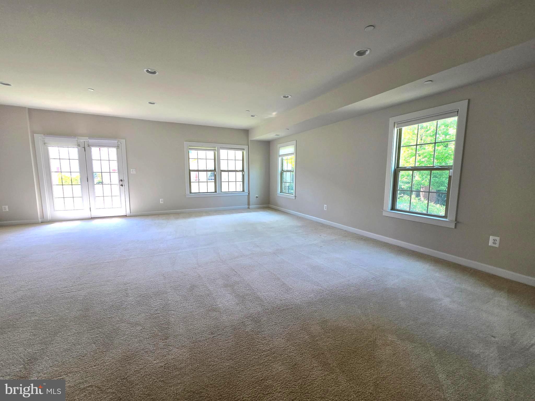 1021 Mutual Place Sandy Spring, MD 20860 - Photo 7 of 37