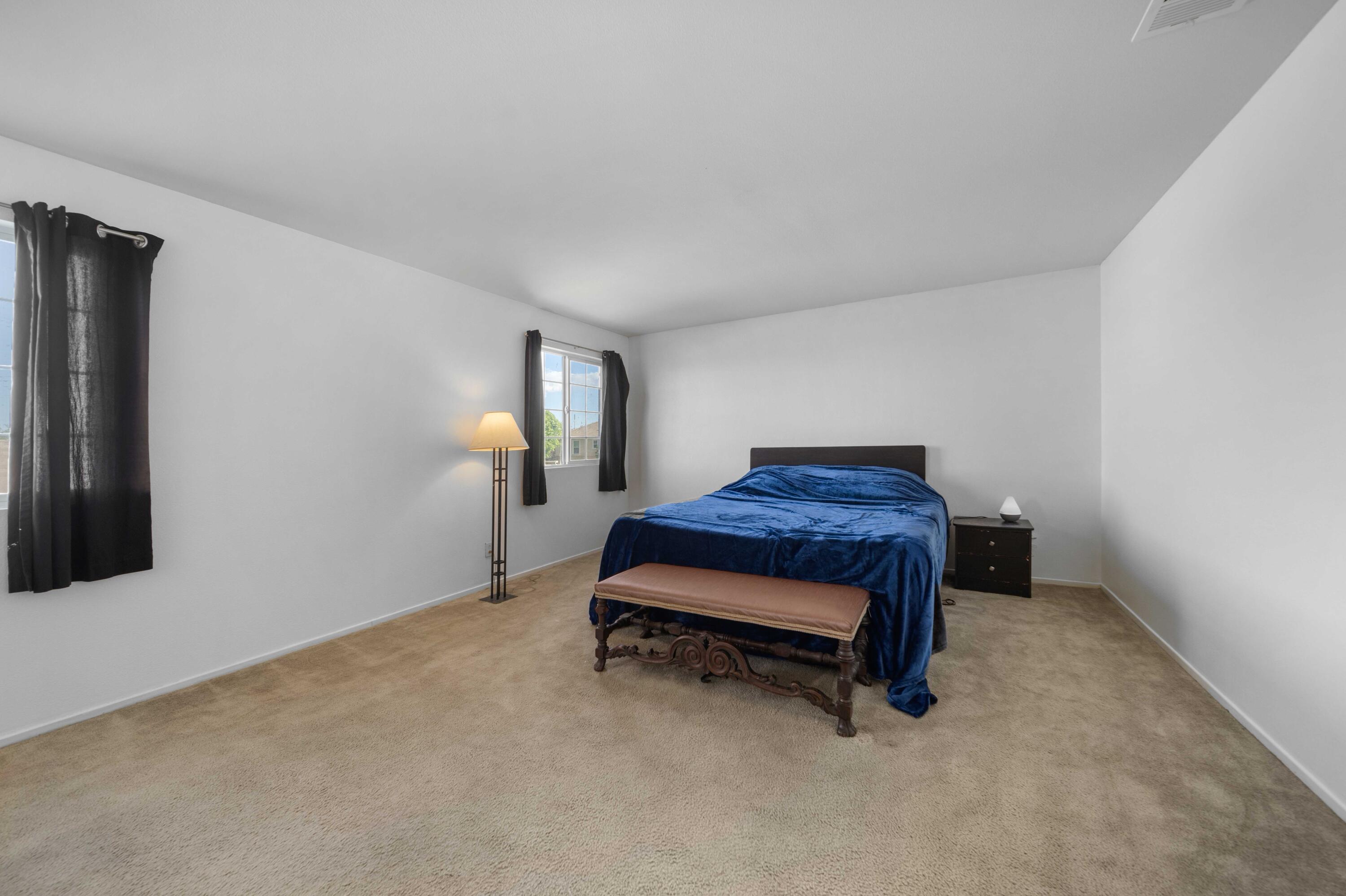 43048 Rucker Street Lancaster, CA 93535 - Photo 8 of 33 43048 Rucker St-5