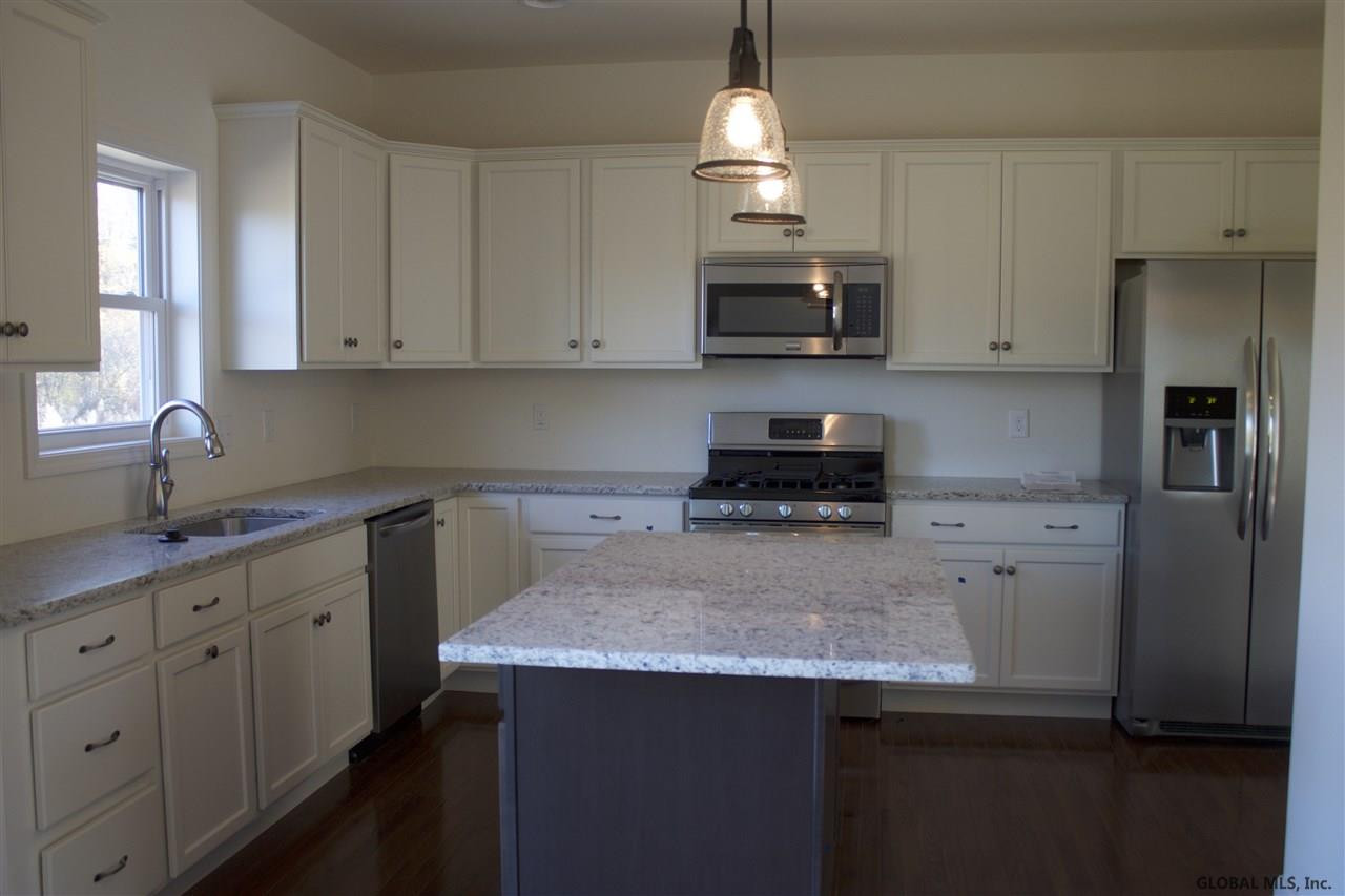 13 Rysedorph Lane Rensselaer, NY 12144 - Photo 9 of 18 Photo 9